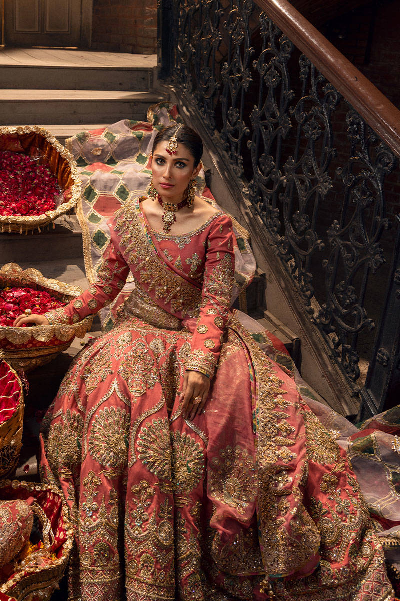 Mohsin Naveed Ranjha – Sabaa Fully Hand Work On Raw Silk Unstitched