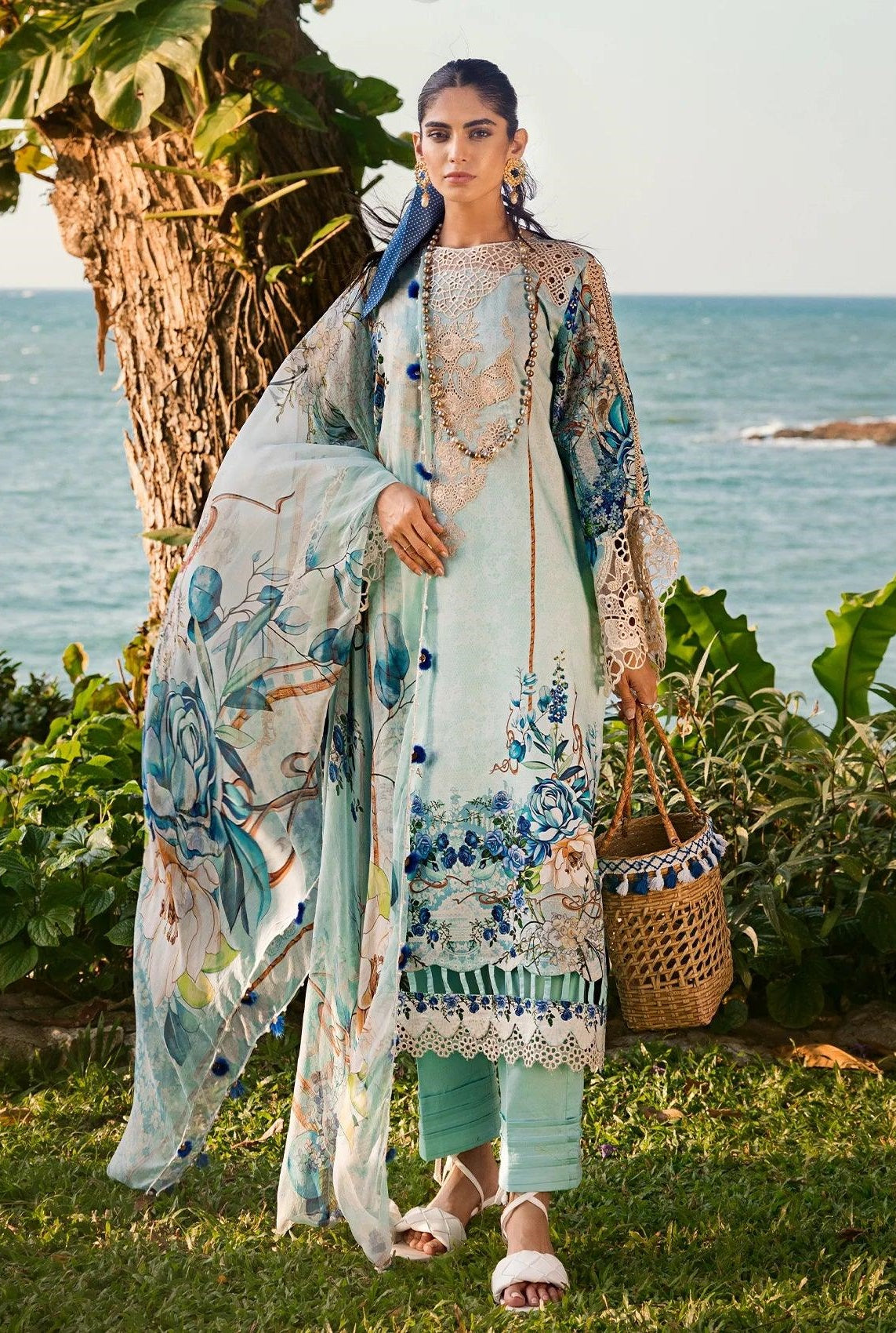 ELAF Signature Embroidered Lawn Unstitched 3Pc Suit ESL-07B HEAVEN'S MIST