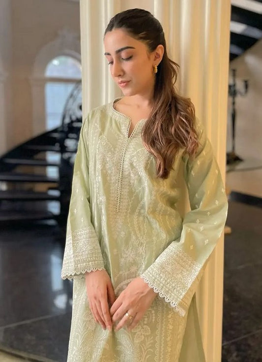 Naarj Luxury Lawn Embroidered 3 Pieces Unstitched SUMAN