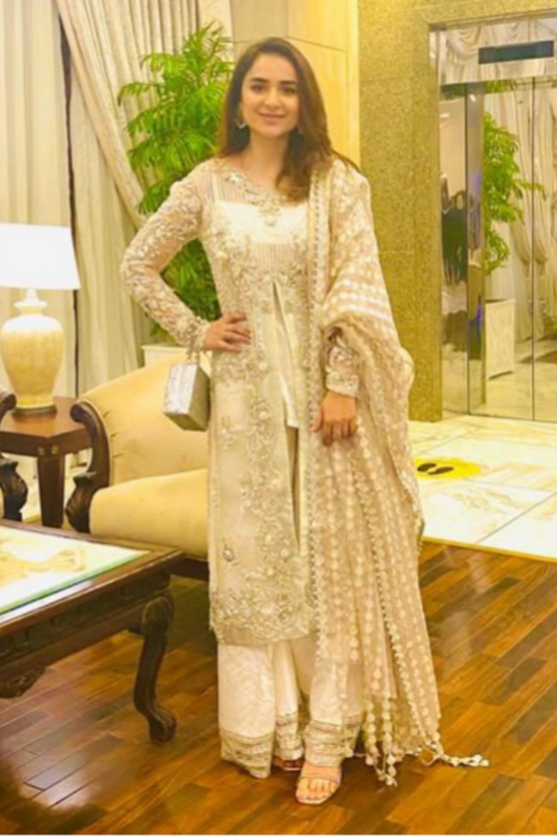 Maryam Hussain Rosnhi Luxury Formal Marwa Chapter2 MFC2-06 By Nimra Khan