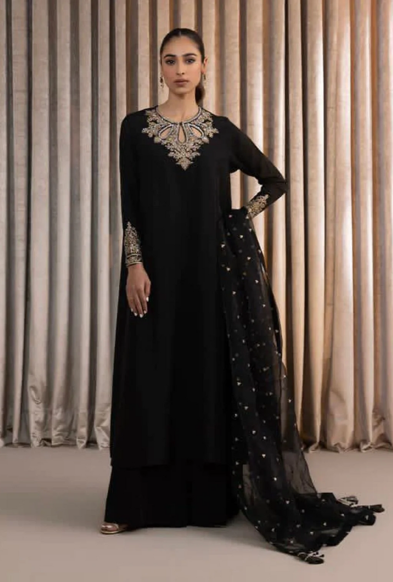 Sapphire Lxuxry Velvet Collection Unstitched Black Velvet D-04