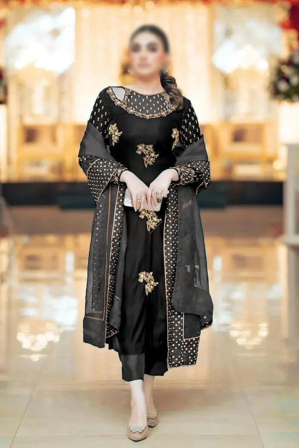 Afrozeh Luxury Formals Velvet Collection 3 Pieces Unstitched Black gold