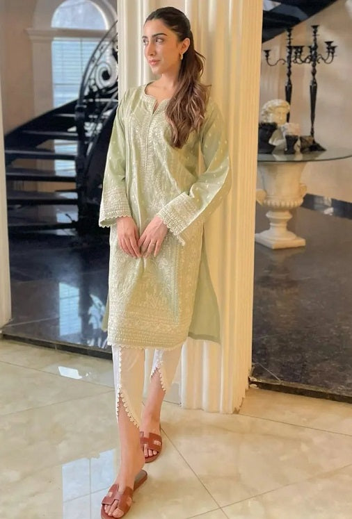 Naarj Luxury Lawn Embroidered 3 Pieces Unstitched SUMAN