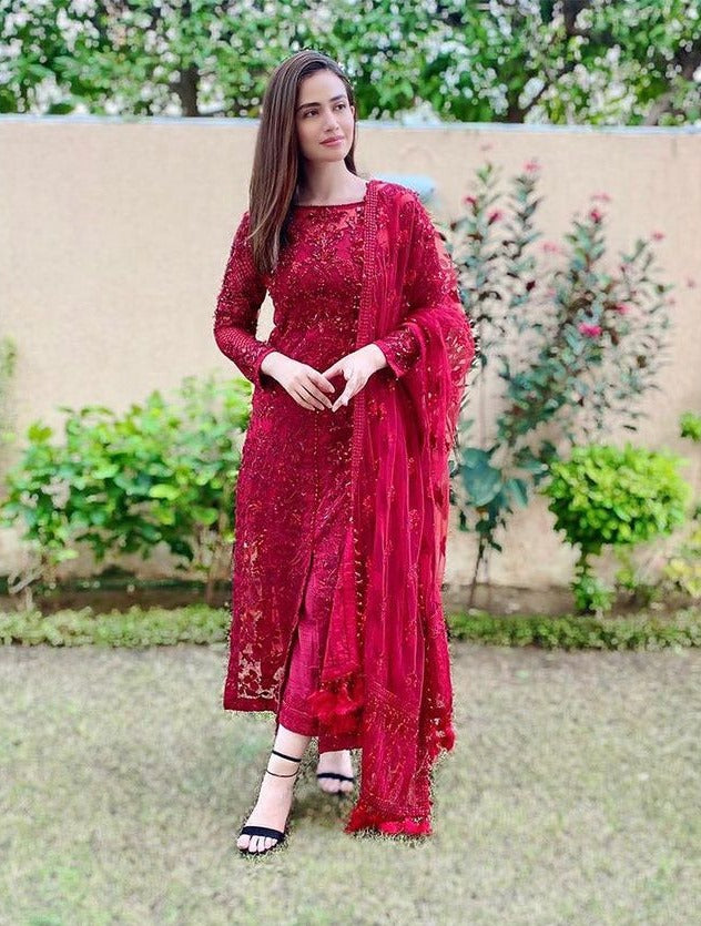Maryam Hussain’s Luxury Formals Collection PS  (Rubi)