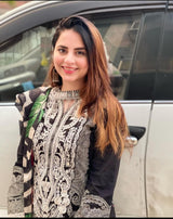 Sana Safinaz Luxury Lawn 3 Pieces Unstitched SS-02 Black Beauty